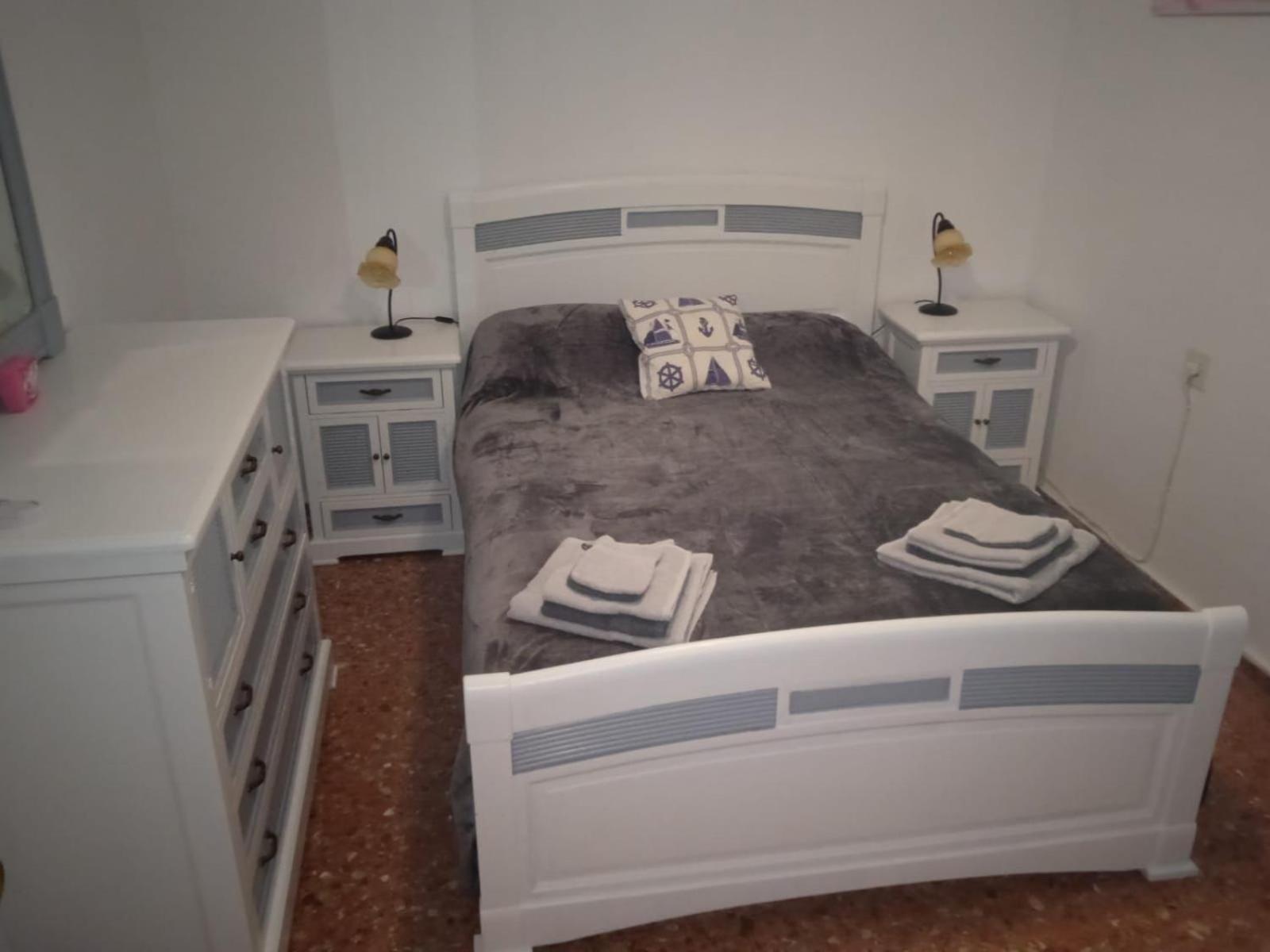 Edificio Gijon Newly Renovated Two-Bedroom Apartment Benidorm Eksteriør billede