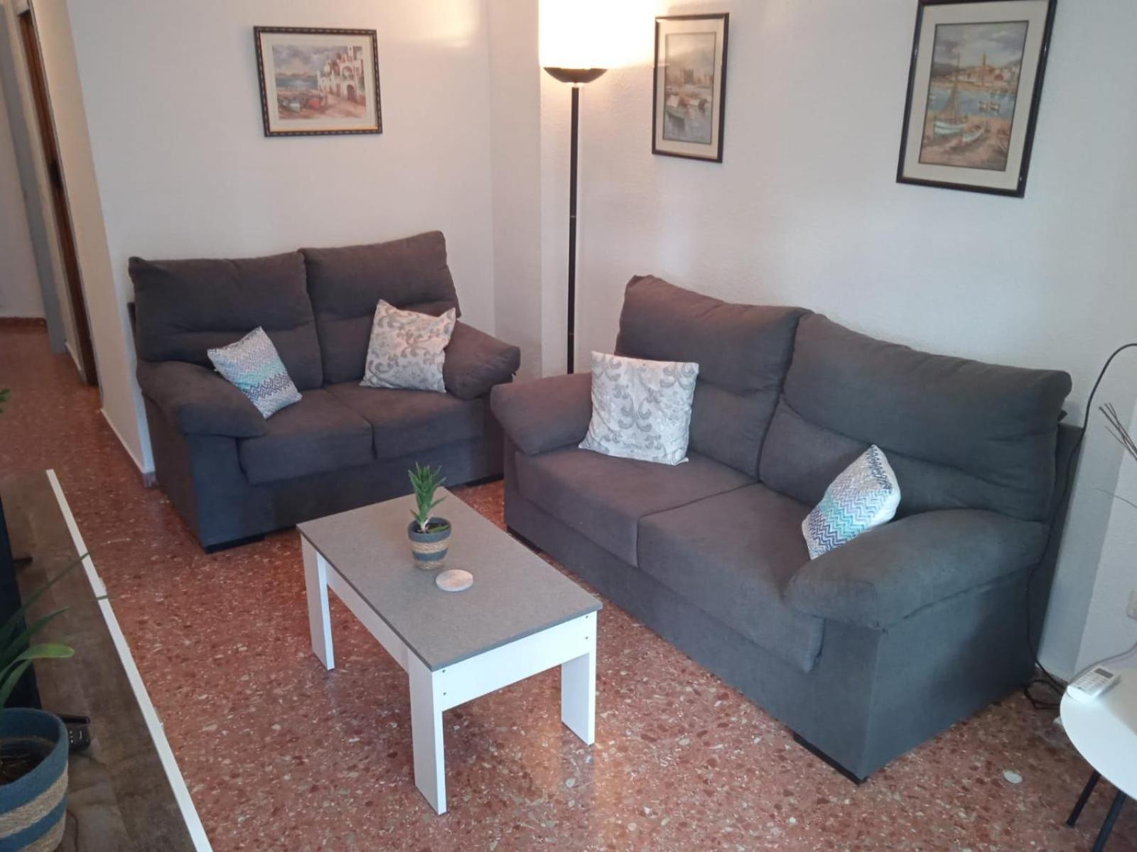 Edificio Gijon Newly Renovated Two-Bedroom Apartment Benidorm Eksteriør billede