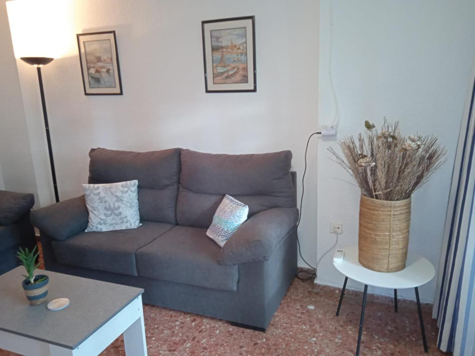 Edificio Gijon Newly Renovated Two-Bedroom Apartment Benidorm Eksteriør billede