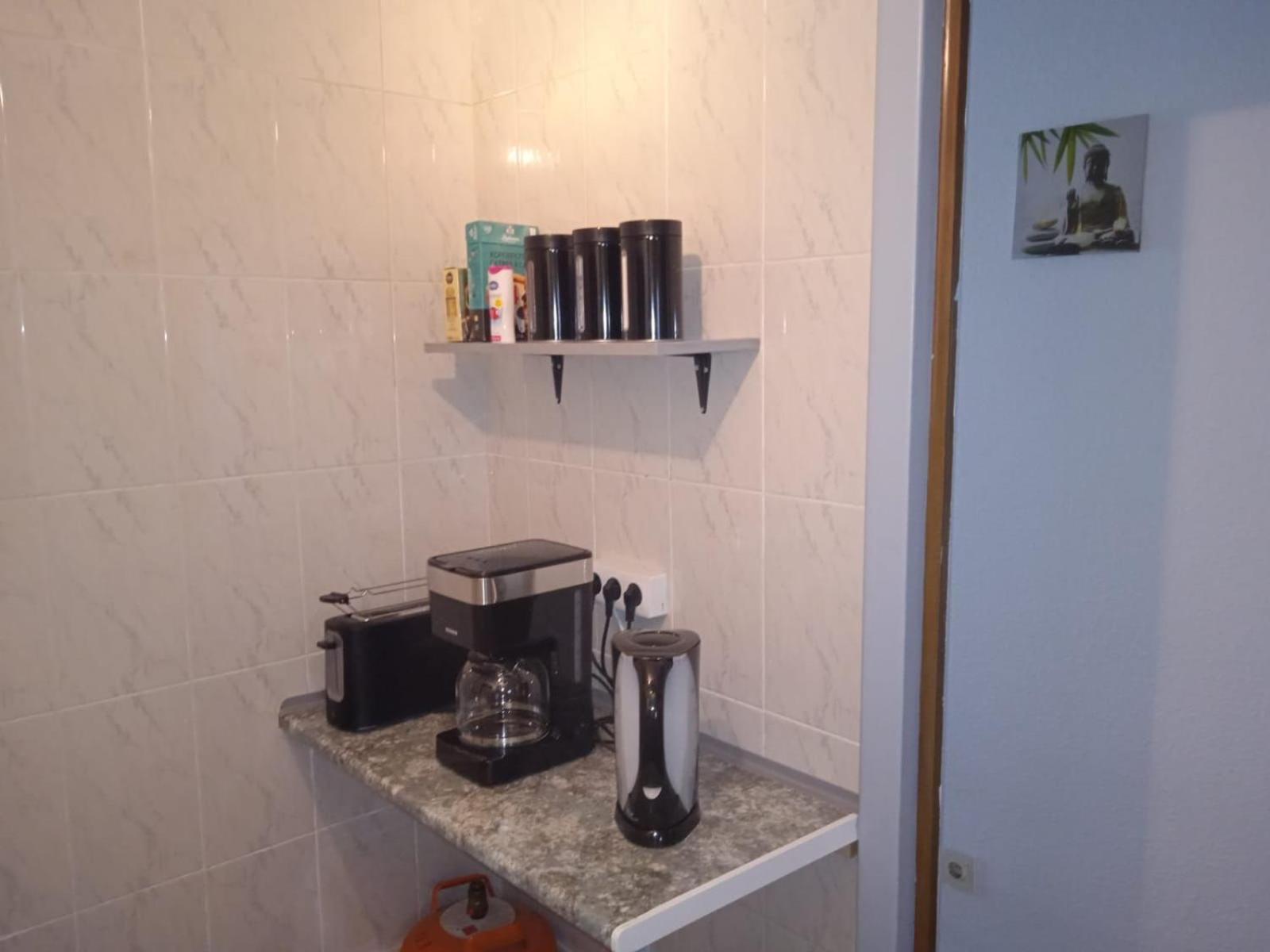 Edificio Gijon Newly Renovated Two-Bedroom Apartment Benidorm Eksteriør billede