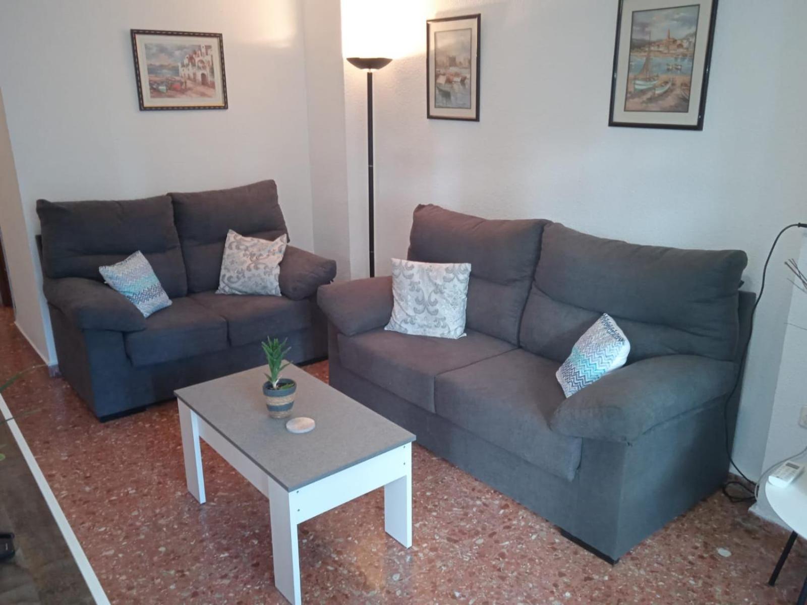 Edificio Gijon Newly Renovated Two-Bedroom Apartment Benidorm Eksteriør billede
